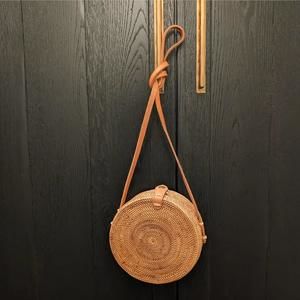 Street Level Blogger Vacation Bag Rattan Round Crossbody Button Open Bag